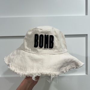 BUCKET HAT, never worn